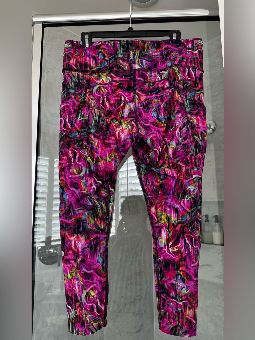 Lululemon Athletica Print Cropped Leggings